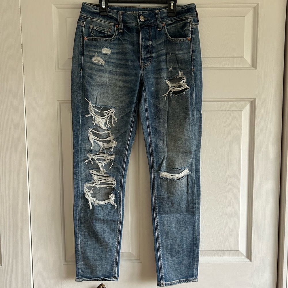 American Eagle ripped jeans